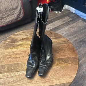 Black Prada boots kitten Hill